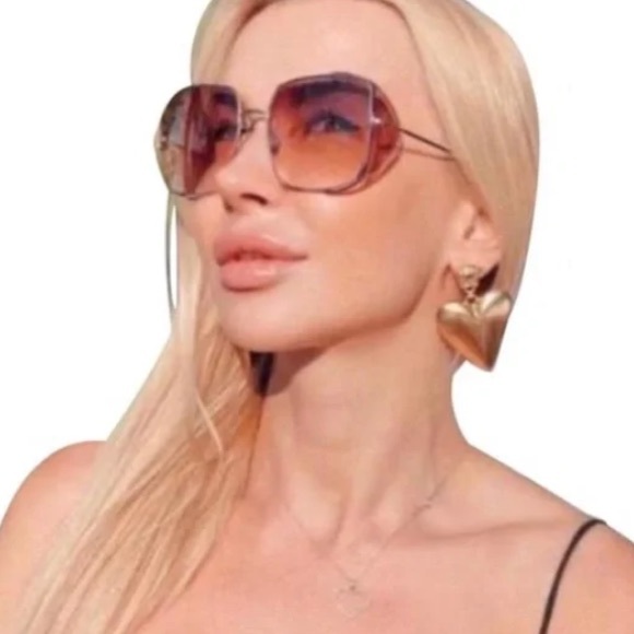 Tom Ford Sunglasses, New 250 - Picture 7 of 14